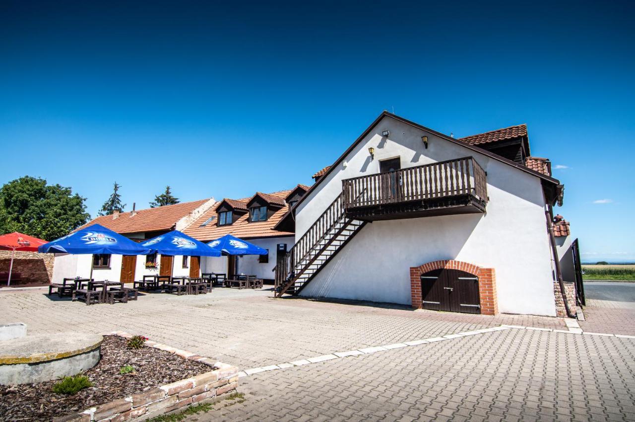 Penzion Zlate Slunce Chocenice Zewnętrze zdjęcie